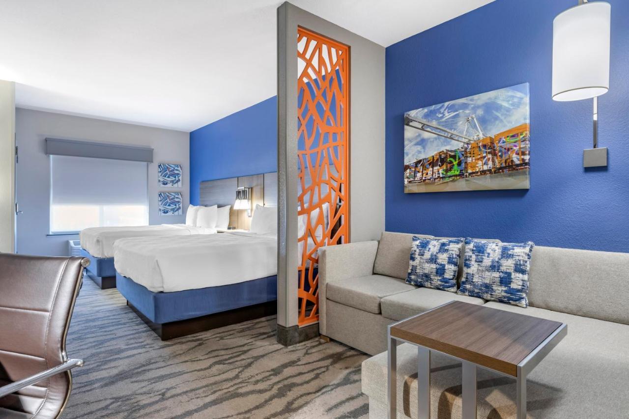 Best Western Plus Castlerock Inn & Suites Bentonville Buitenkant foto
