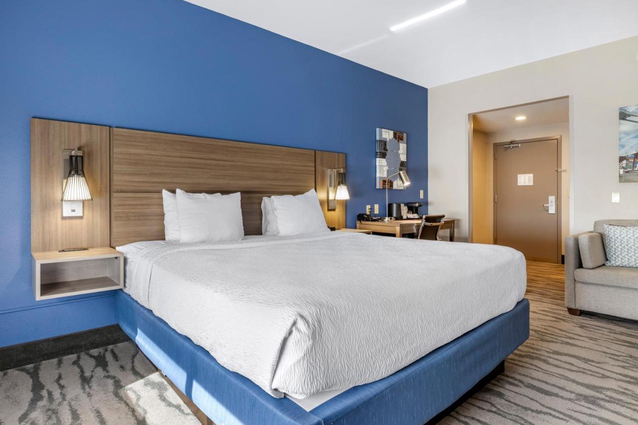 Best Western Plus Castlerock Inn & Suites Bentonville Buitenkant foto