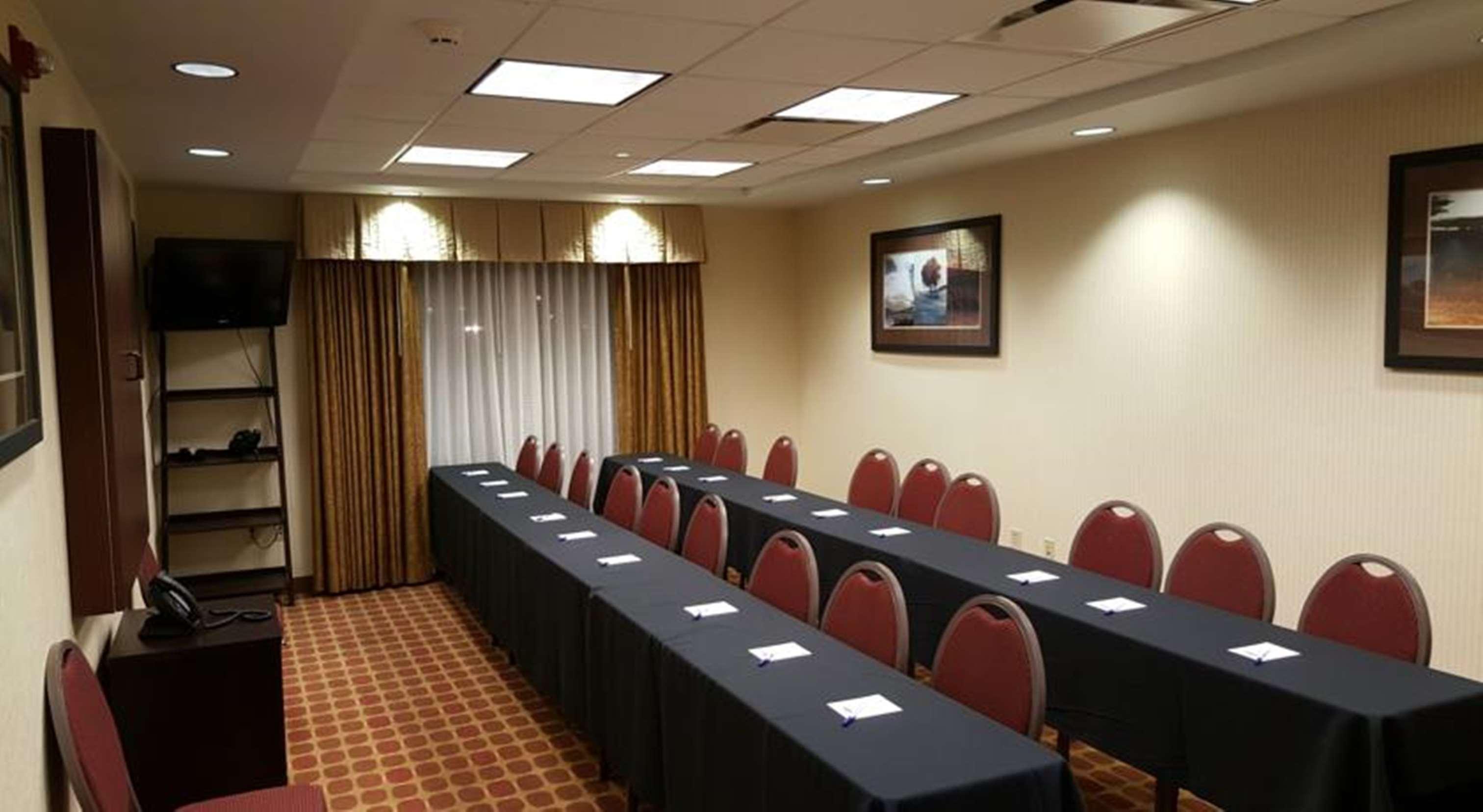 Best Western Plus Castlerock Inn & Suites Bentonville Buitenkant foto
