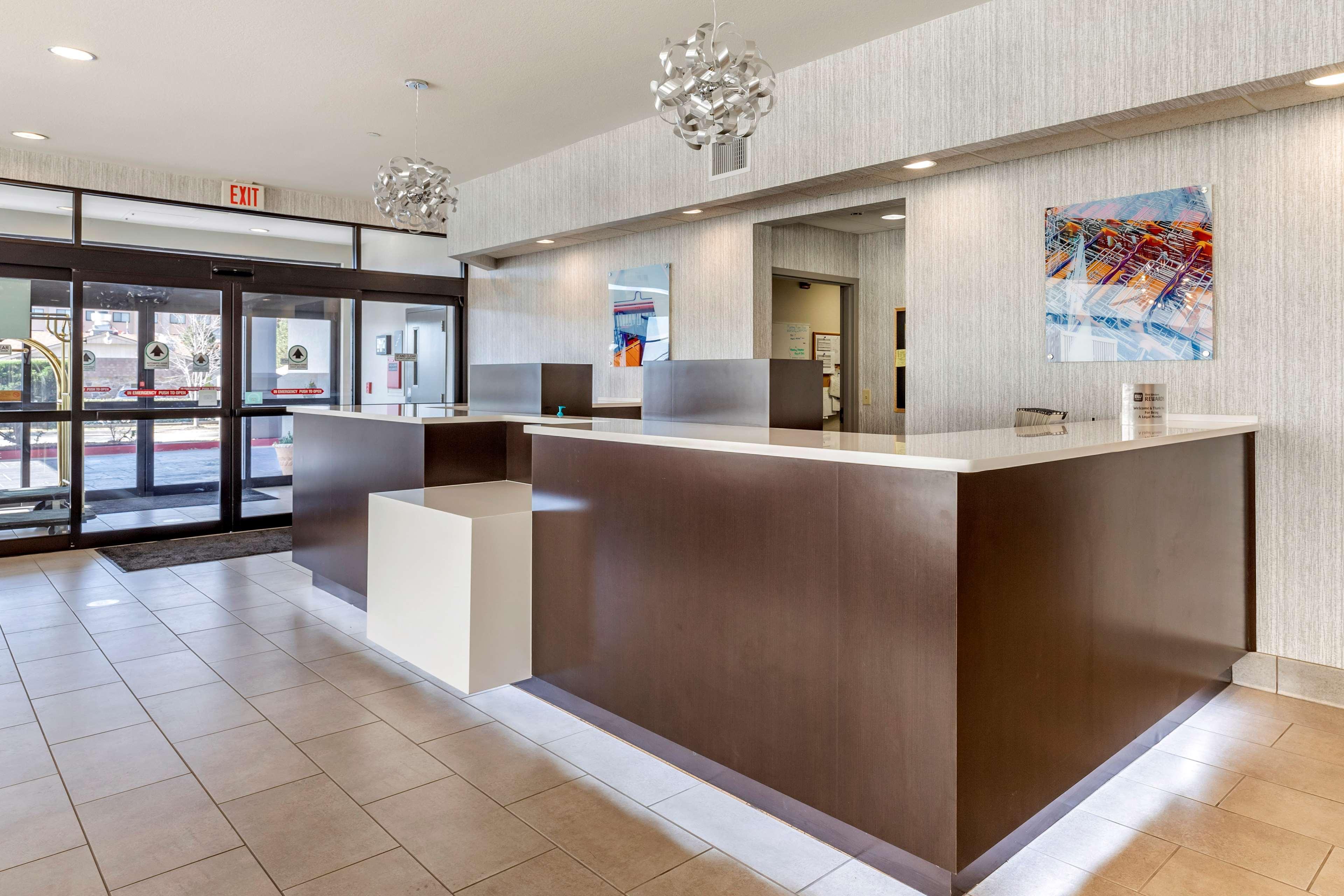 Best Western Plus Castlerock Inn & Suites Bentonville Buitenkant foto